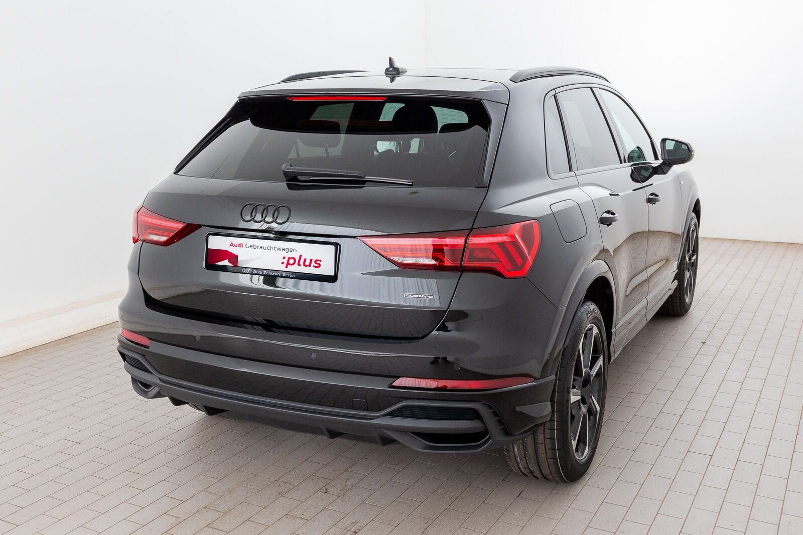 Image about Audi Q3 S line 45 TFSI quattro S tronic