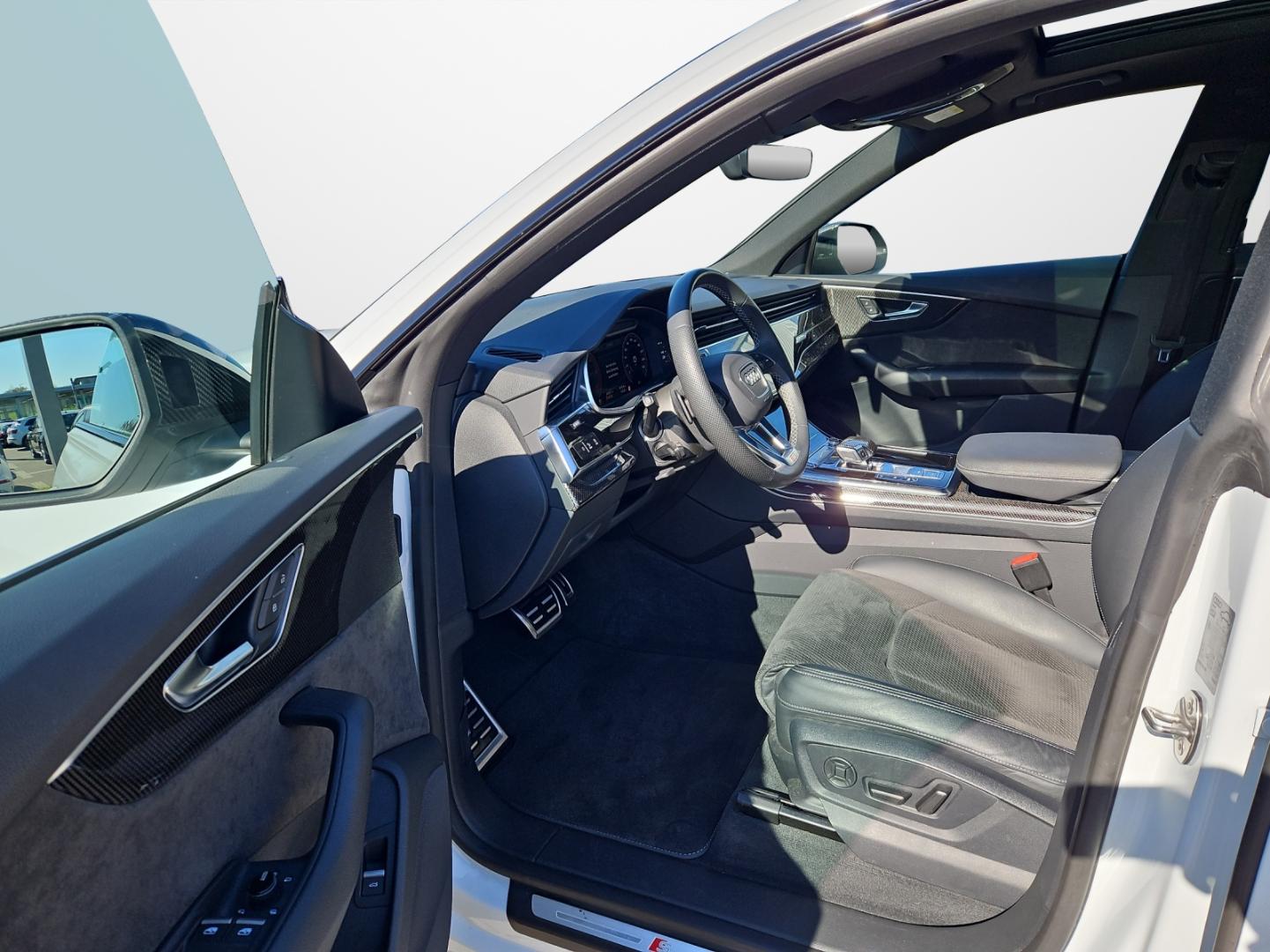Image about Audi Q8 50 TDI quattro tiptronic