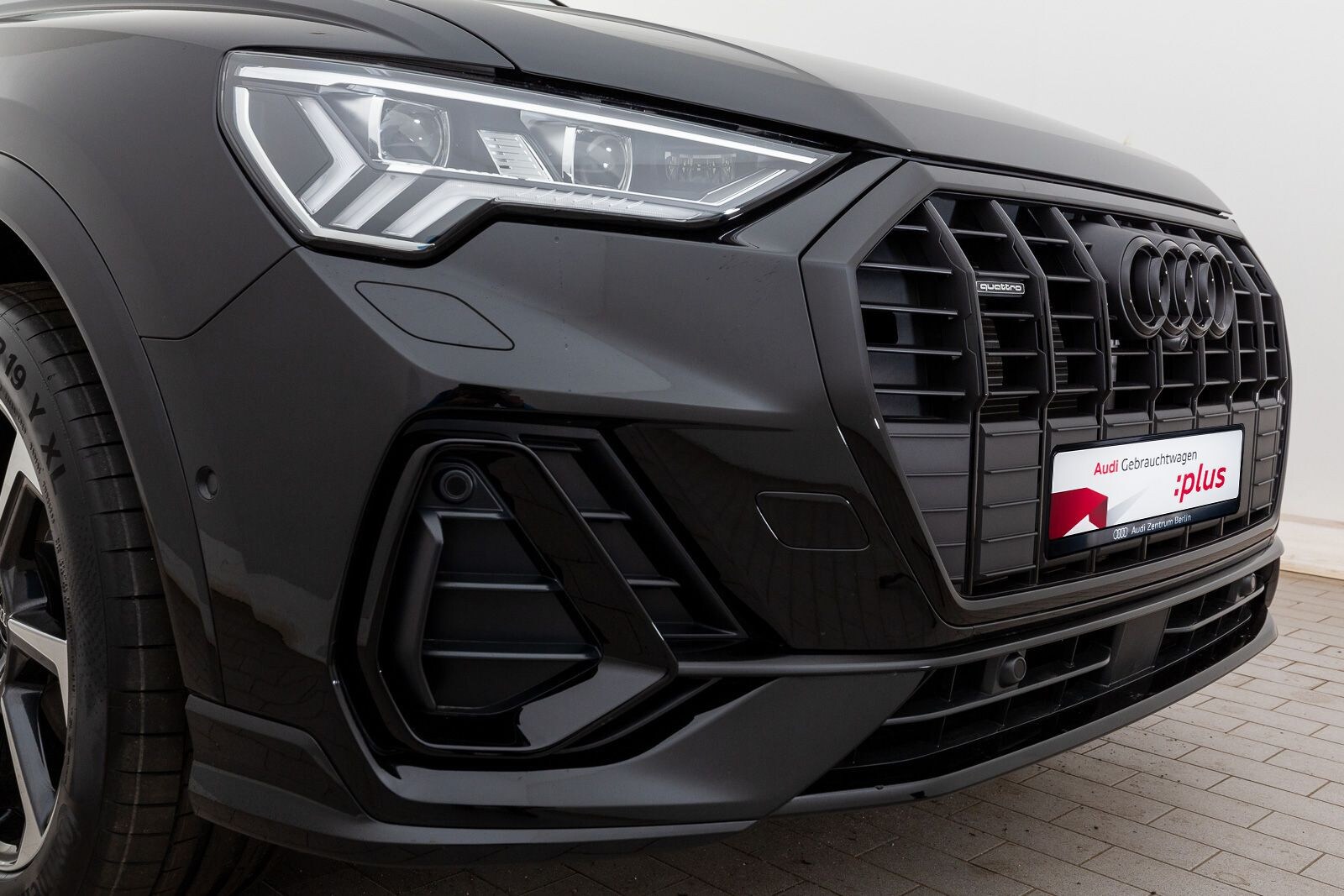 Image about Audi Q3 S line 45 TFSI quattro S tronic