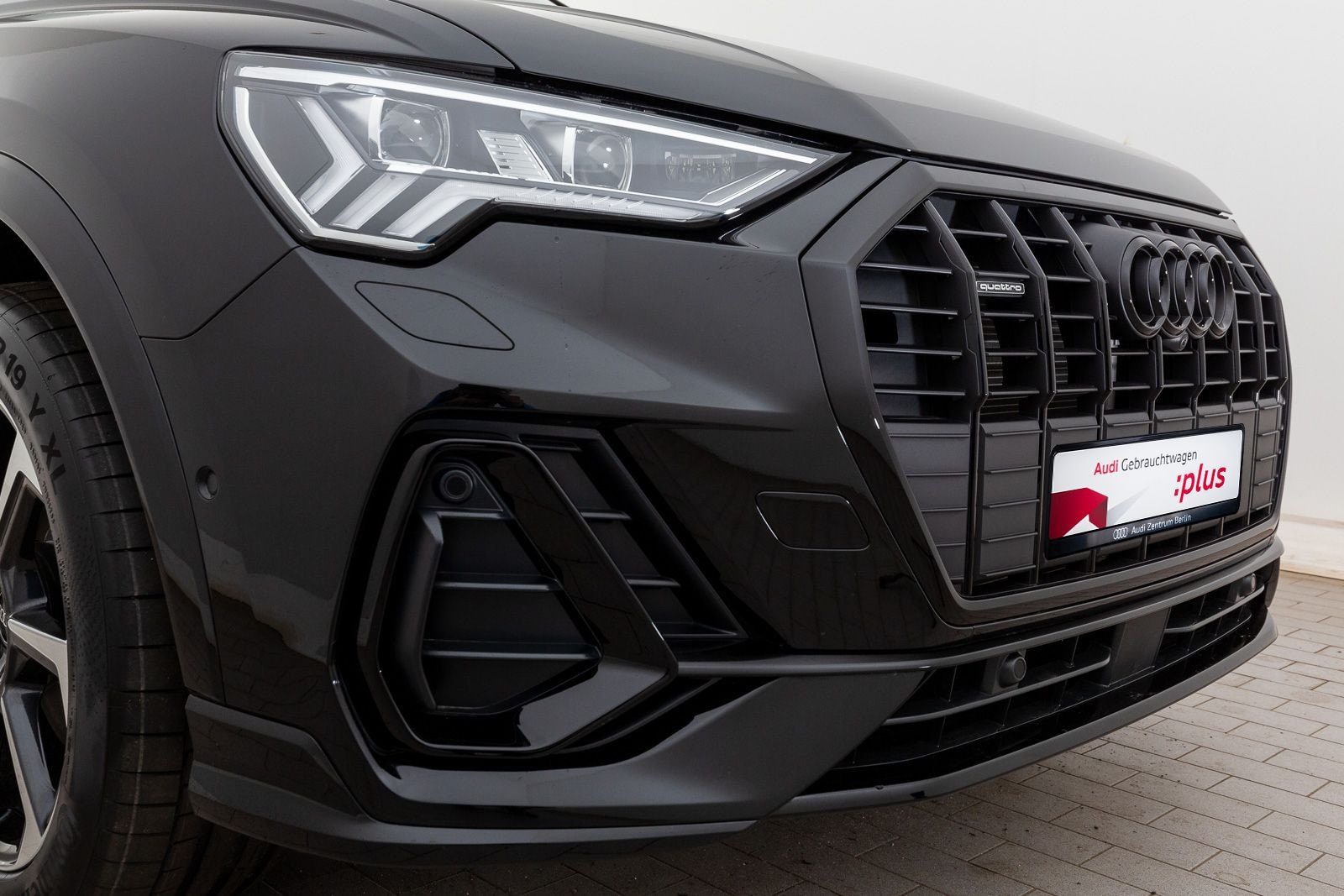 Image about Audi Q3 S line 45 TFSI quattro S tronic