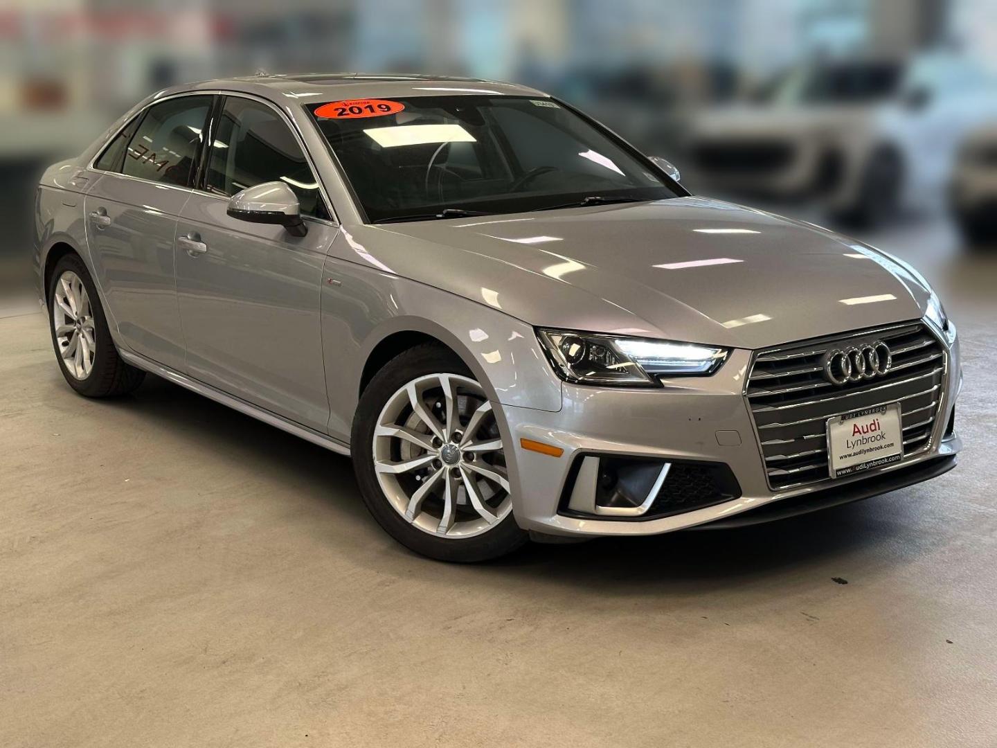 2019 Audi A4 2.0T quattro S tronic Premium's photo