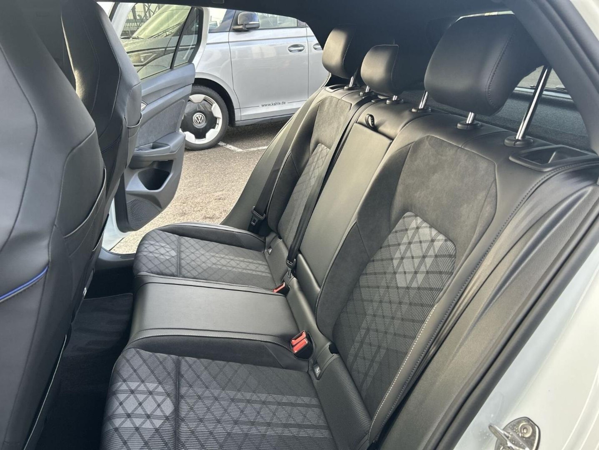 Volkswagen Golf R-Line