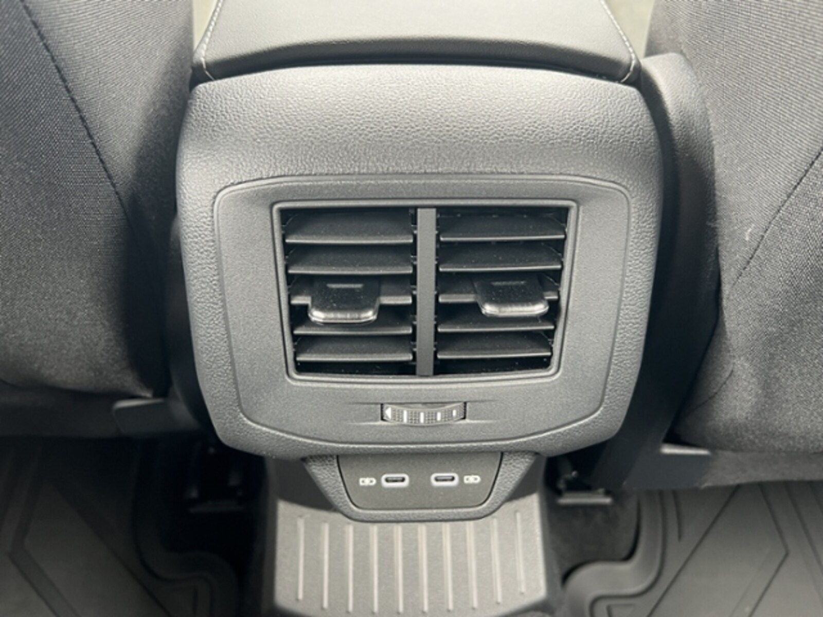 Volkswagen T-Roc – Bild 19