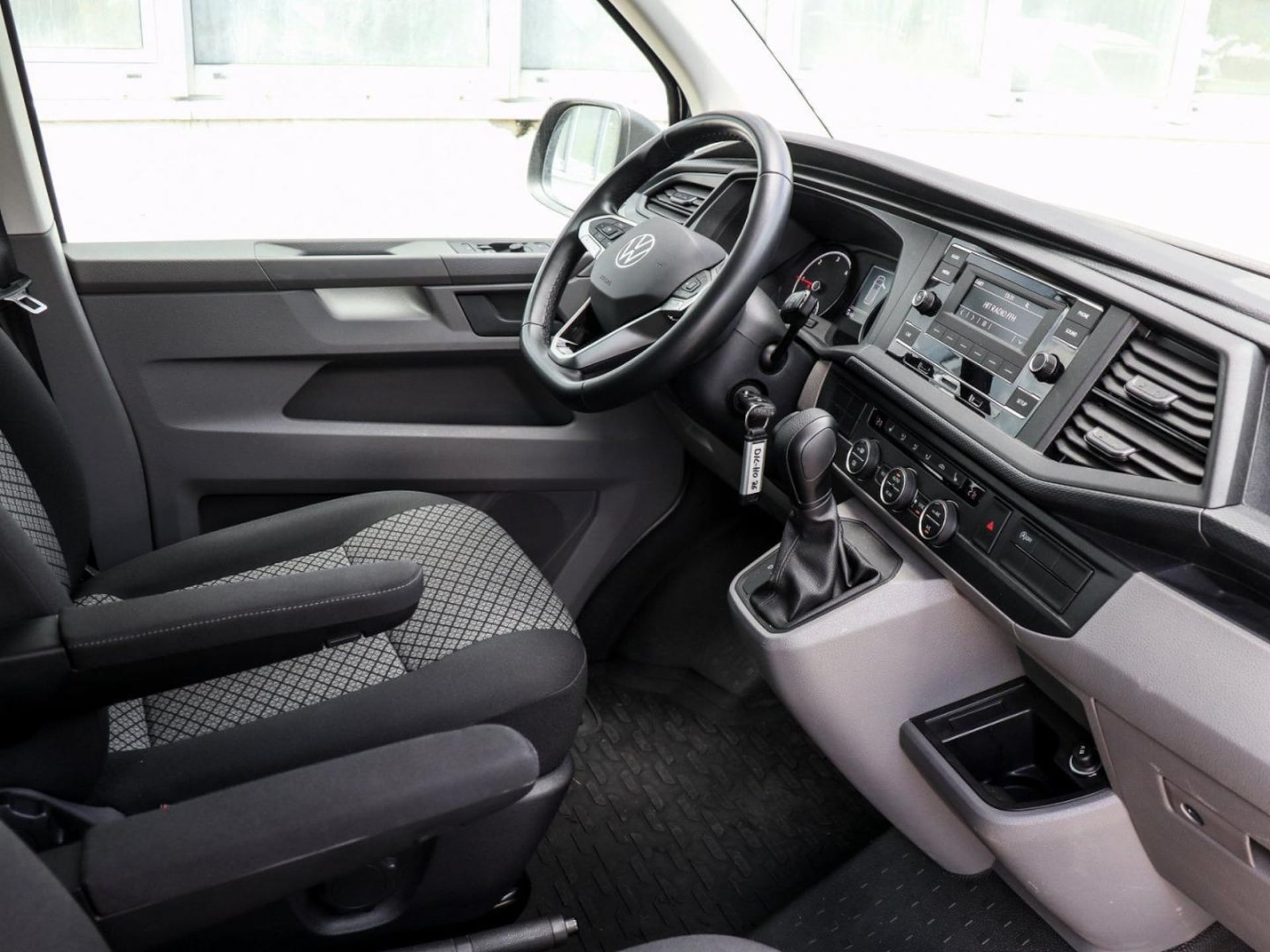 Volkswagen T6.1 Caravelle kurzer Radstand Trendline