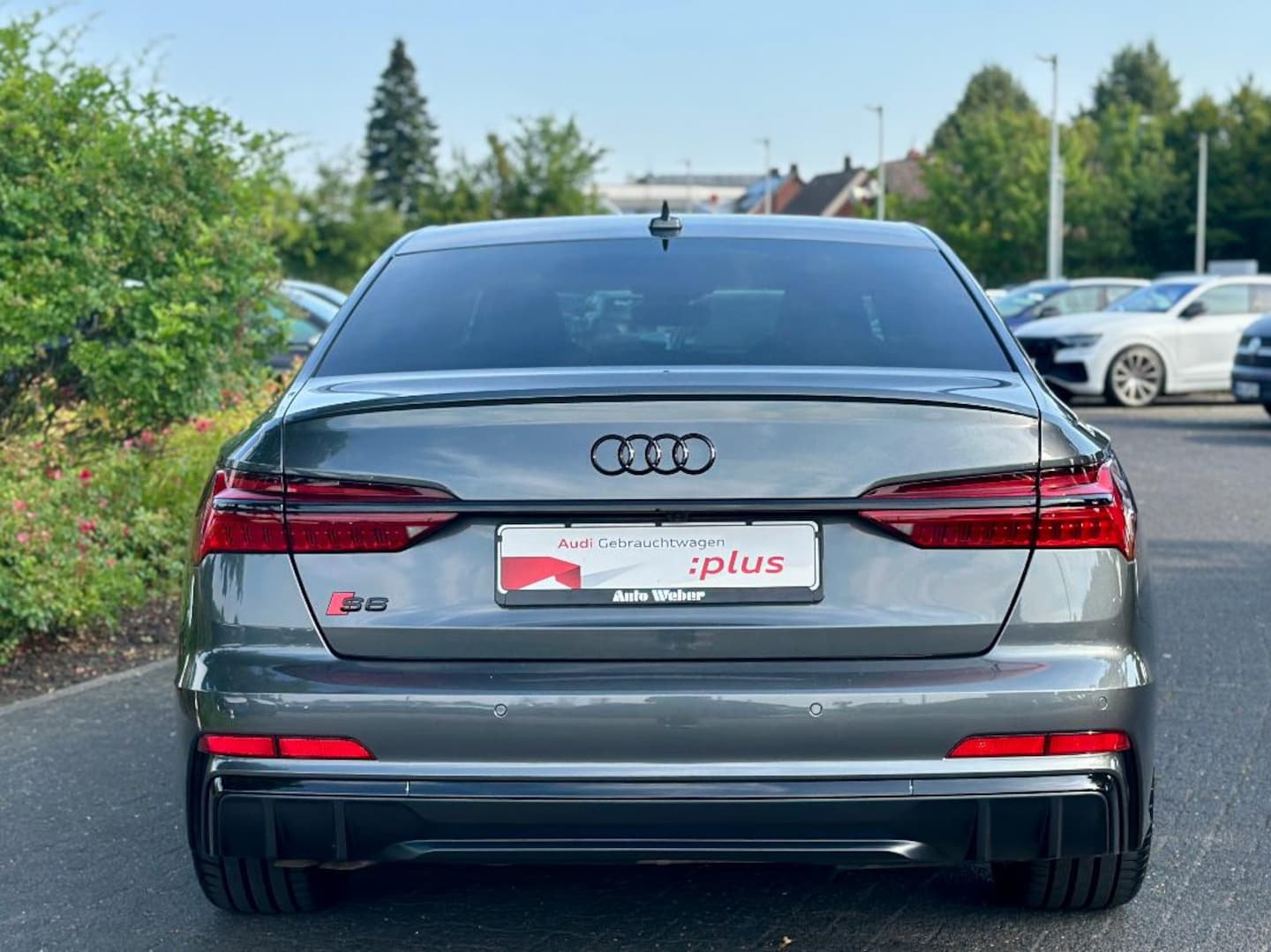 Bild über Audi S6 Limousine TDI quattro tiptronic - für weitere Informationen kontaktieren Sie den Audi Partner