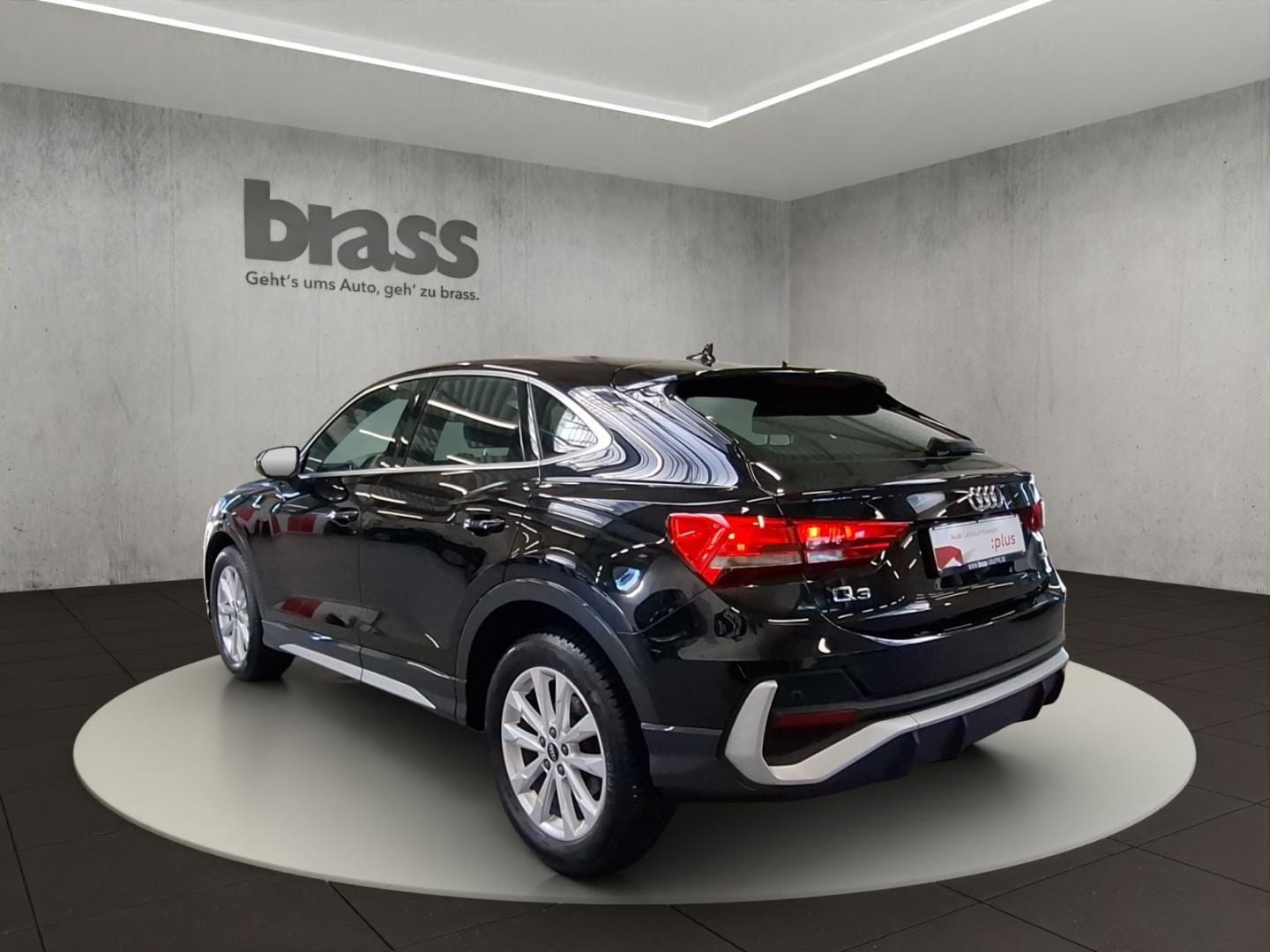Bild über Audi Q3 Sportback S line 35 TDI S tronic - für weitere Informationen kontaktieren Sie den Audi Partner