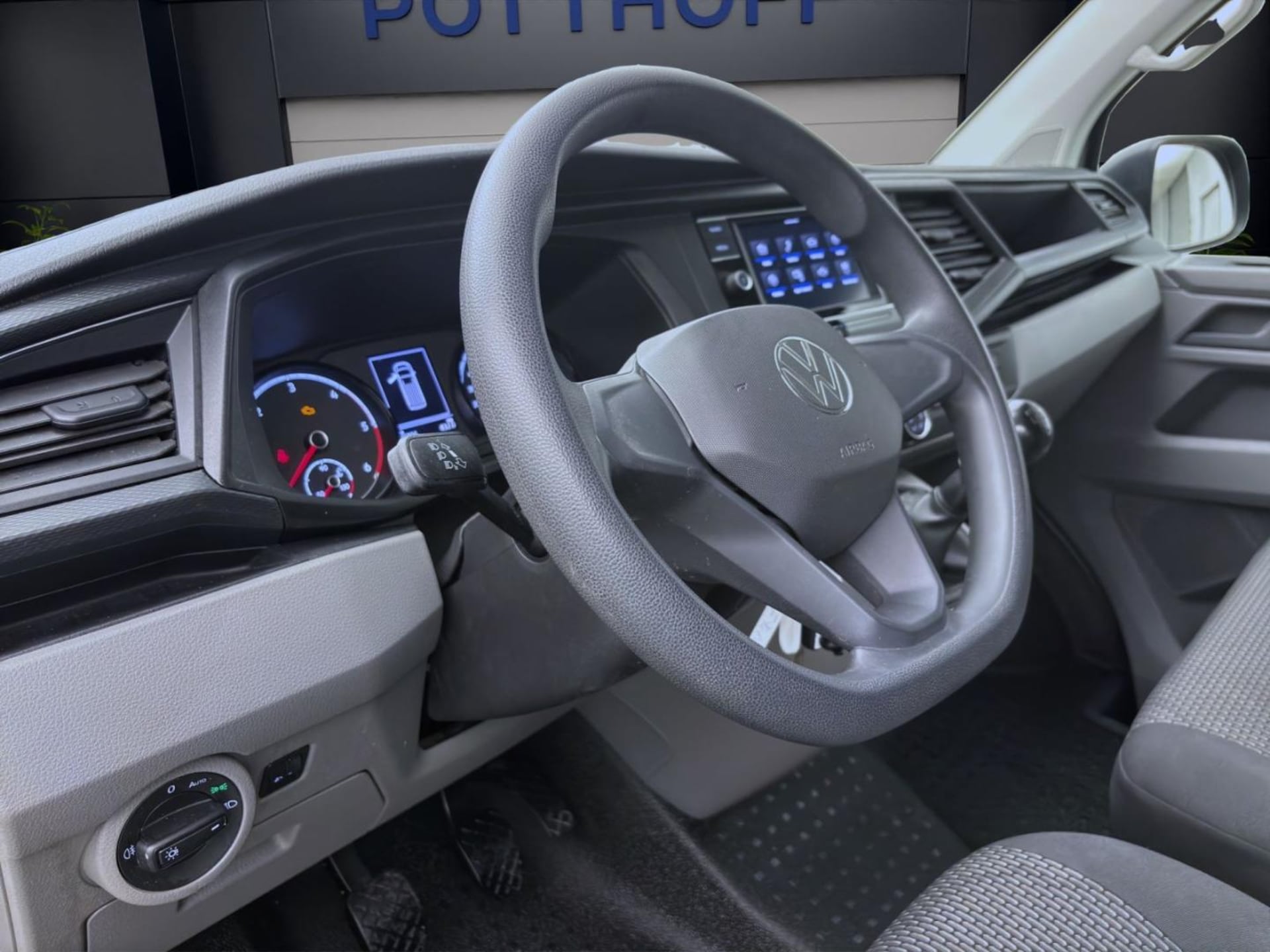 Volkswagen T6.1 Transporter Kombi kurzer Radstand