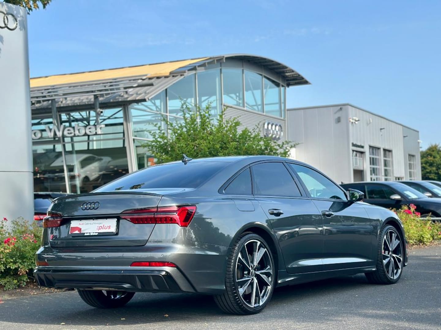 Bild über Audi S6 Limousine TDI quattro tiptronic - für weitere Informationen kontaktieren Sie den Audi Partner