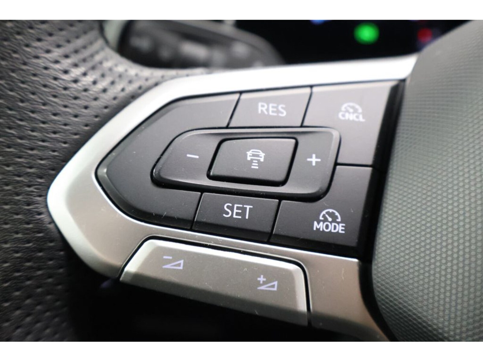 Volkswagen Tiguan – Bild 19