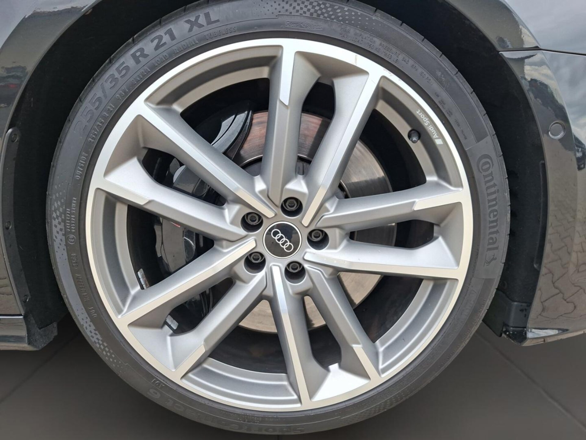 Audi S6 Avant