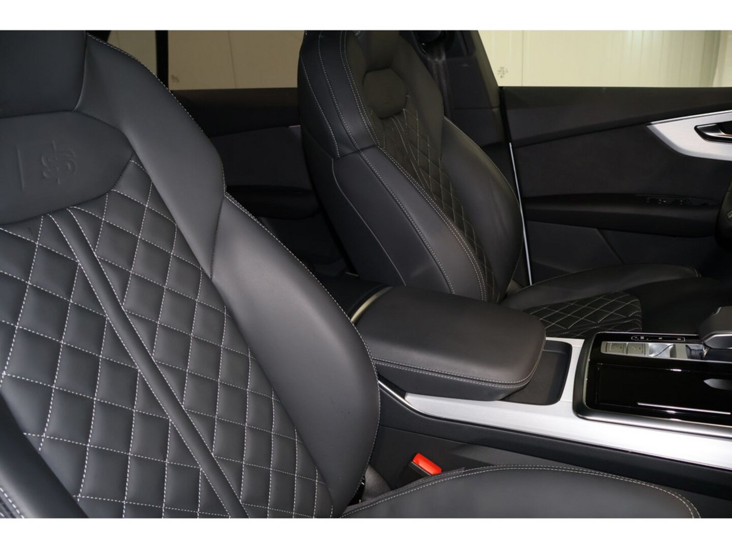 Bild über Audi Q8 SUV 50 TDI quattro tiptronic - für weitere Informationen kontaktieren Sie den Audi Partner