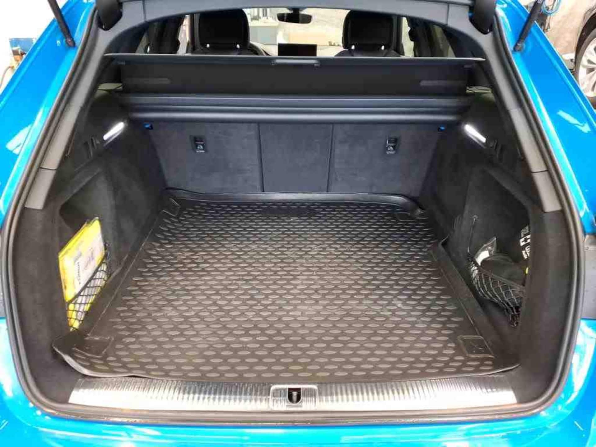 Audi A4 Avant S line