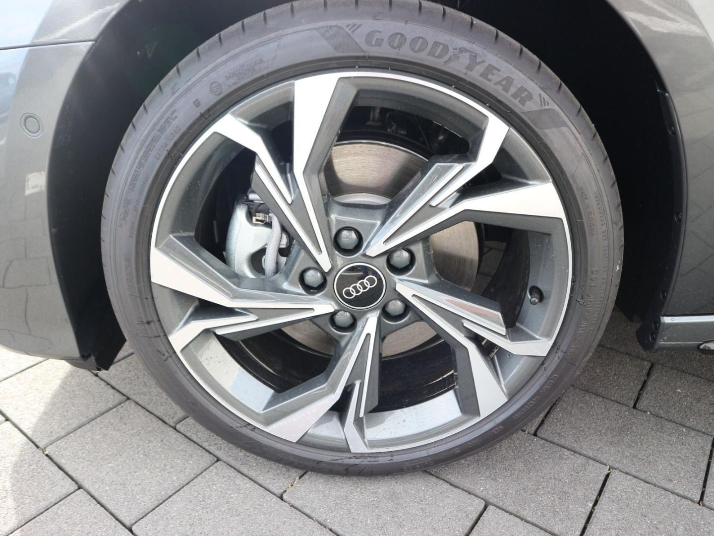 Bild über Audi A3 Sportback TFSI e TFSI e 150 kW S tronic - für weitere Informationen kontaktieren Sie den Audi Partner
