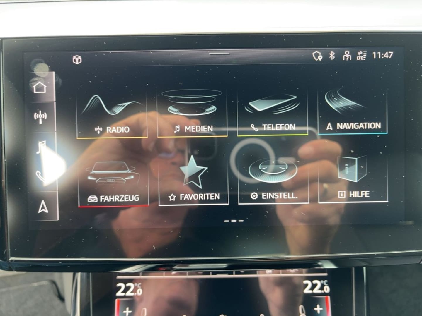 Bild über Audi Q8 Sportback e-tron advanced 50 e-tron quattro - für weitere Informationen kontaktieren Sie den Audi Partner