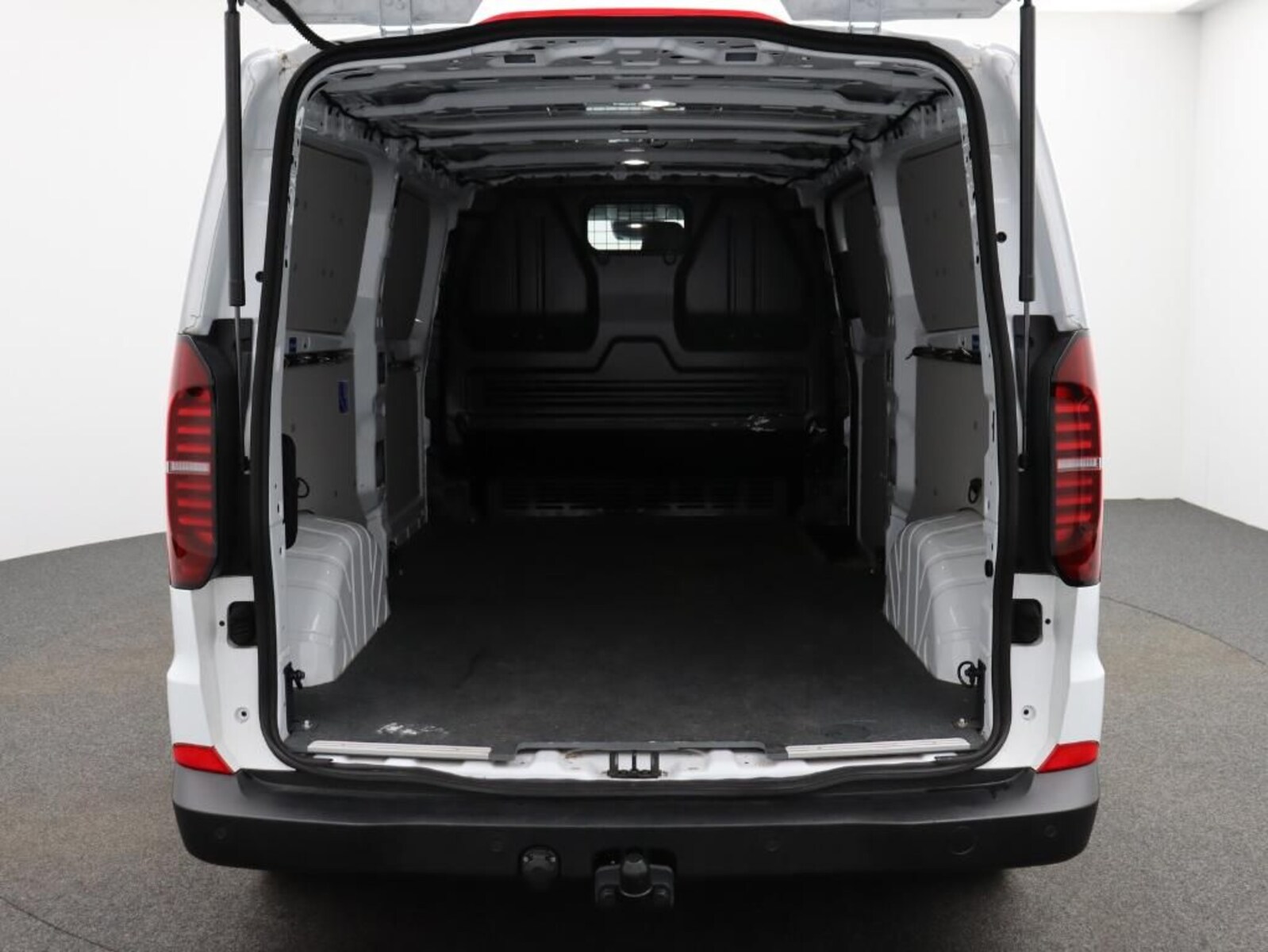 Volkswagen Transporter Kasten langer Radstand – Bild 8