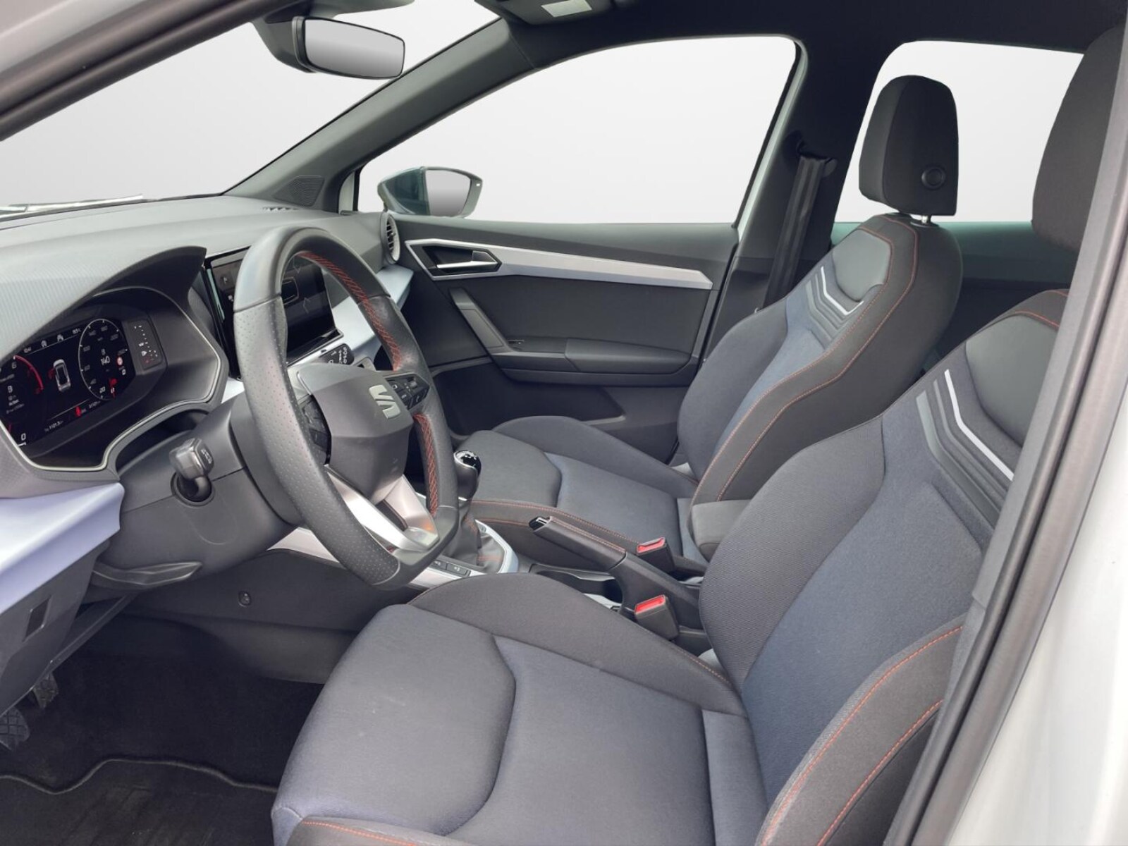 SEAT Arona – Bild 8