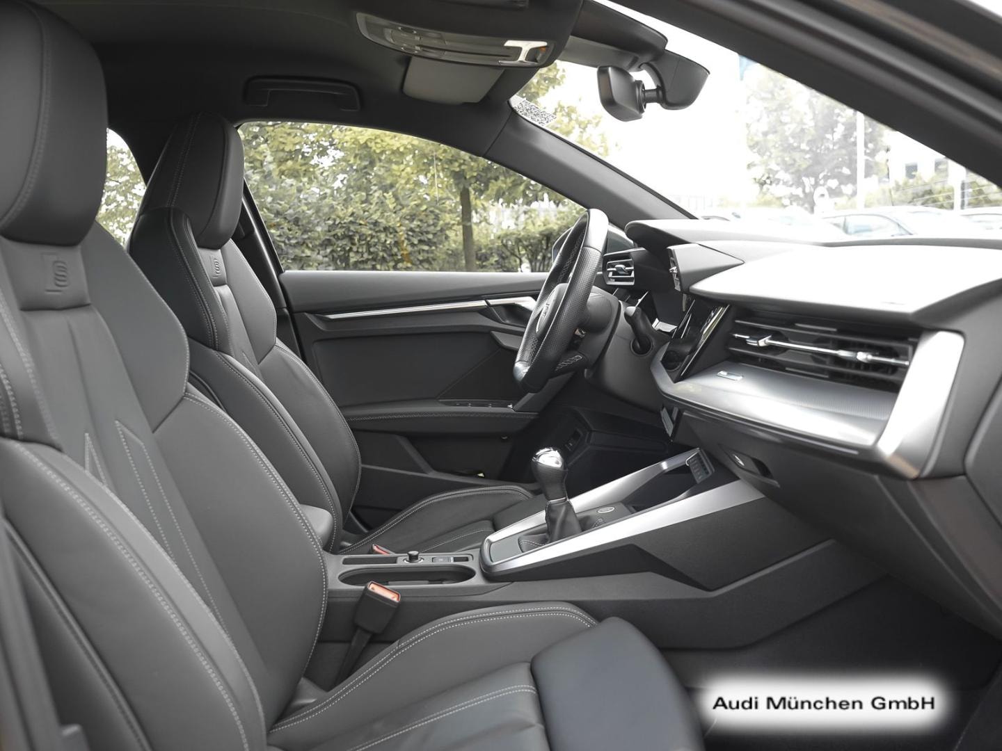 Bild über Audi A3 Sportback S line 35 TFSI Schaltgetriebe - für weitere Informationen kontaktieren Sie den Audi Partner