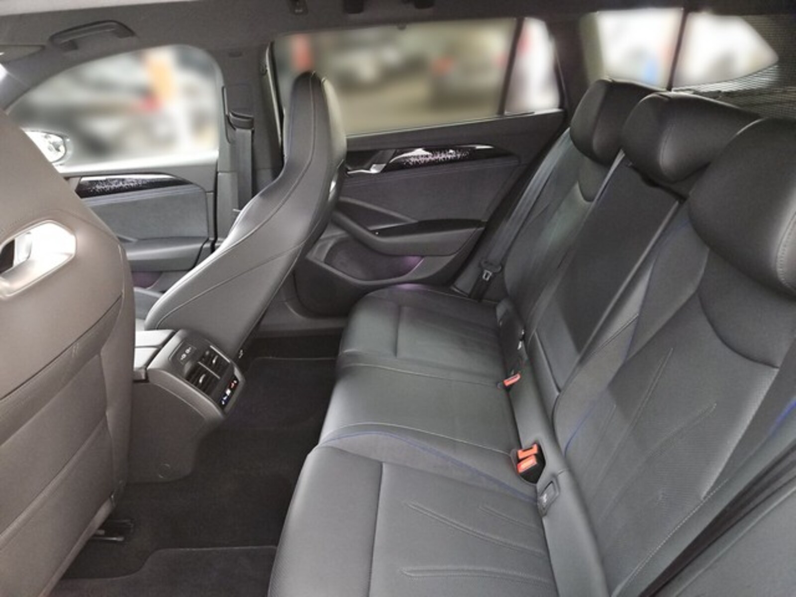 Volkswagen Passat – Bild 10
