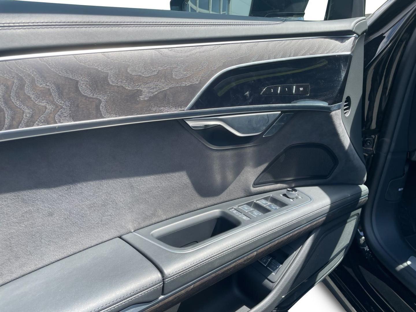 Bild über Audi A8 TFSI e 60 TFSI e quattro tiptronic - für weitere Informationen kontaktieren Sie den Audi Partner