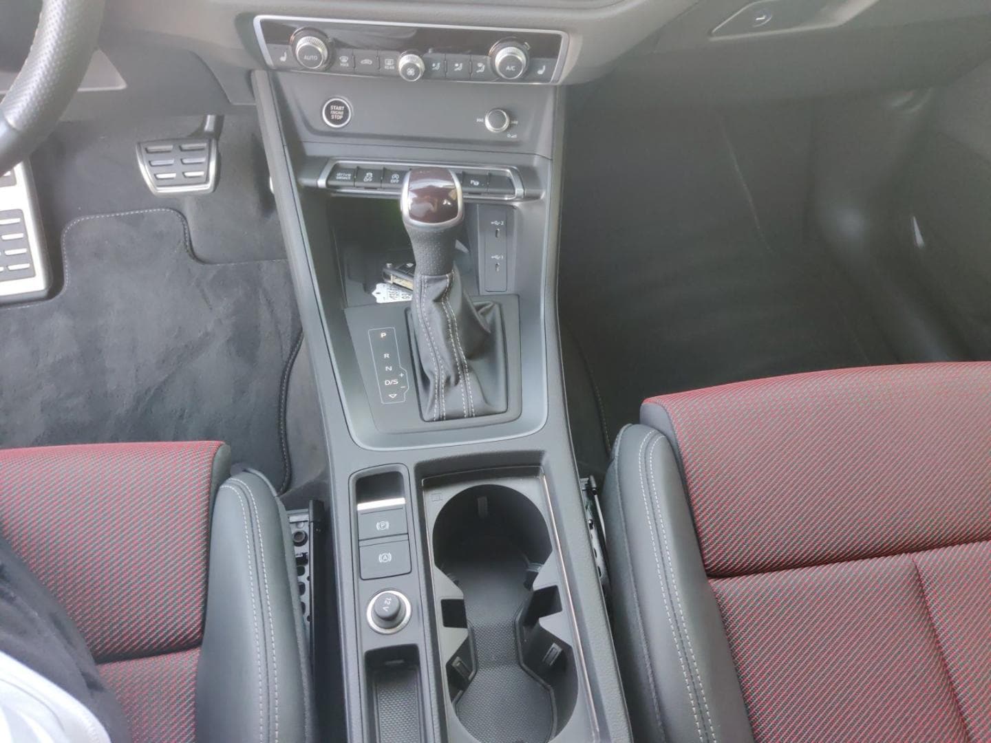 Bild über Audi Q3 Sportback S line 40 TDI quattro S tronic - für weitere Informationen kontaktieren Sie den Audi Partner