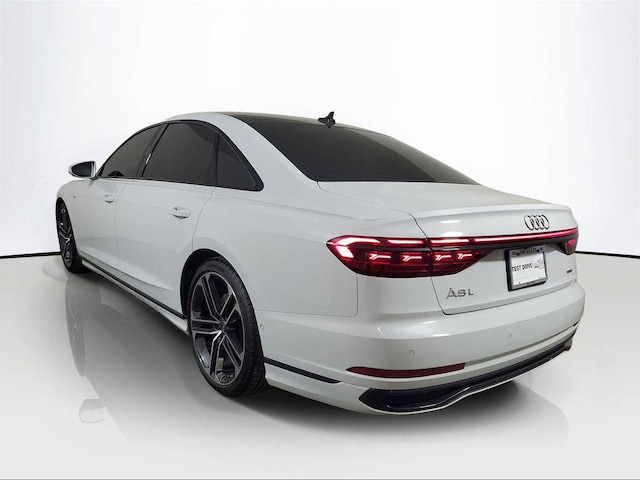 2025 Audi A8