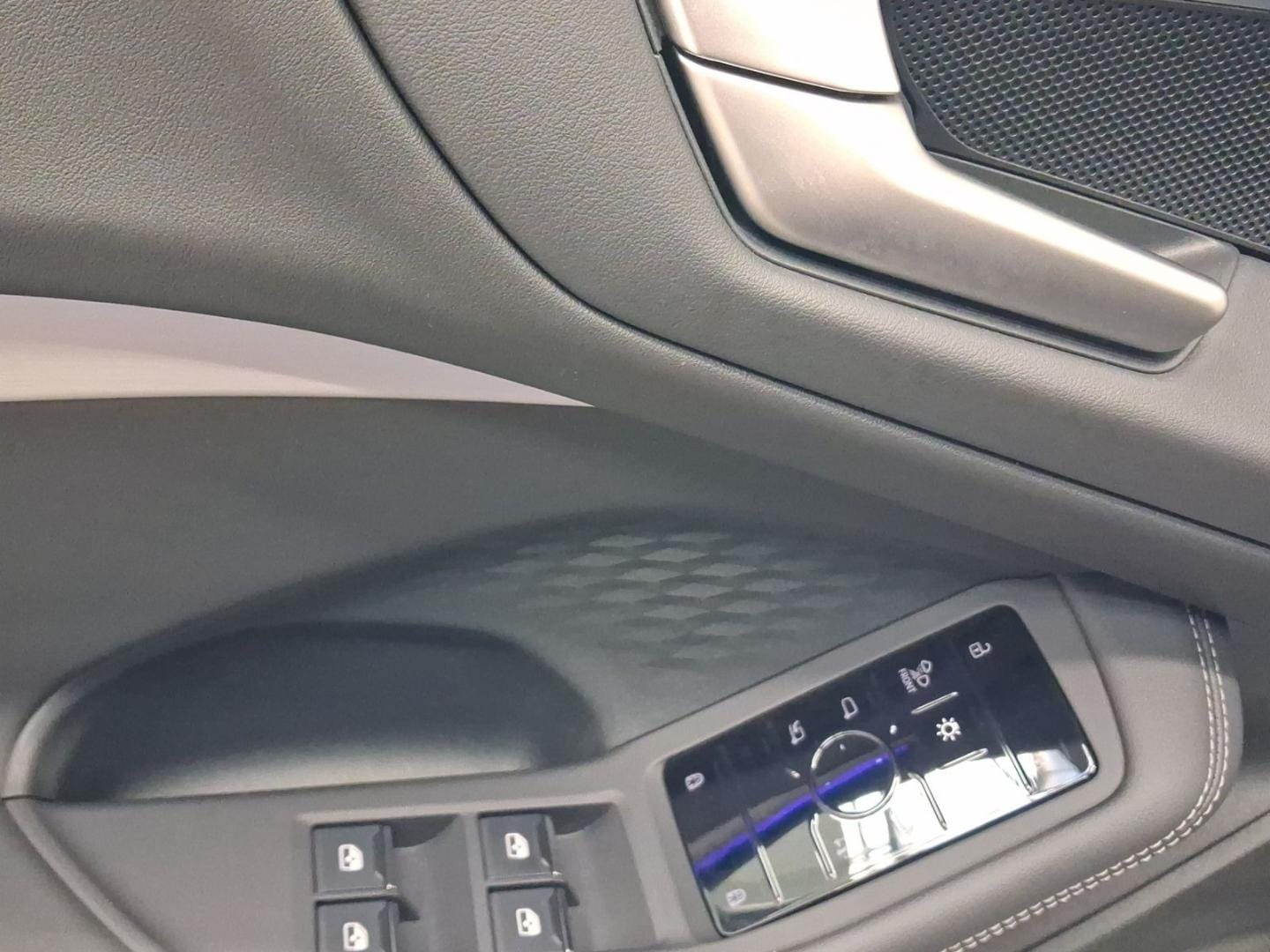 Bild über Audi A5 Avant TDI quattro 150 kW S tronic - für weitere Informationen kontaktieren Sie den Audi Partner
