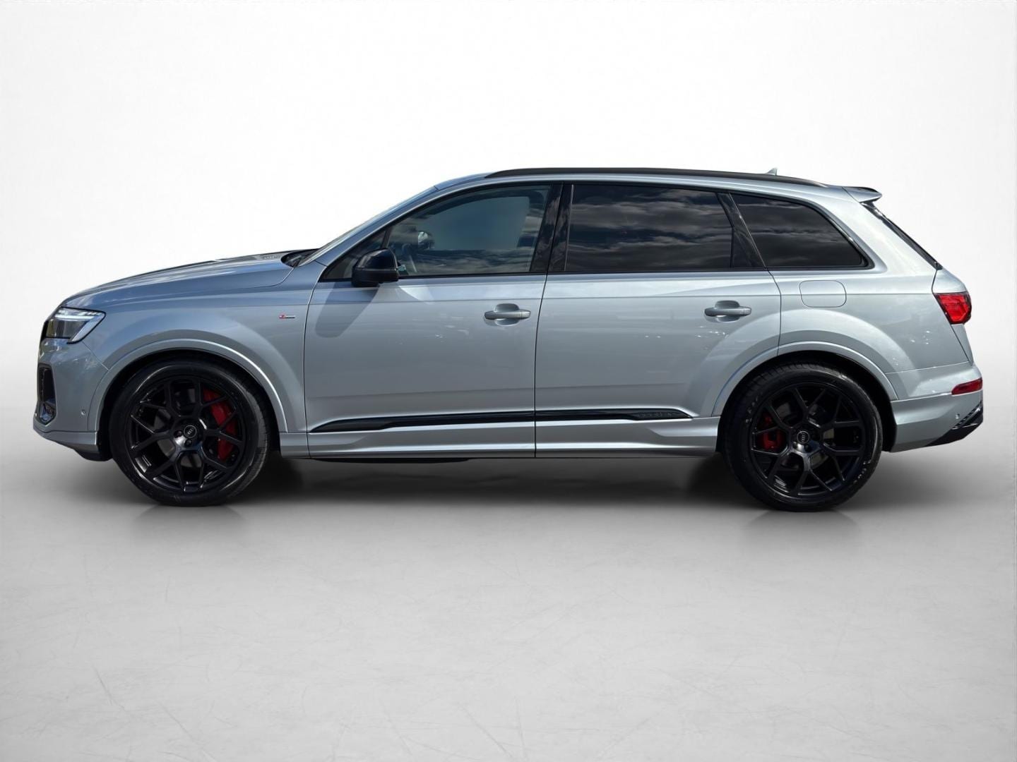 Bild über Audi Q7 SUV TFSI e S line 60 TFSI e quattro tiptronic - für weitere Informationen kontaktieren Sie den Audi Partner