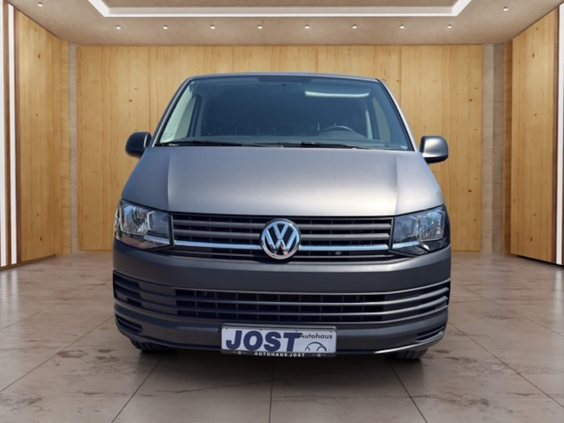 Volkswagen T6 Transporter Kombi