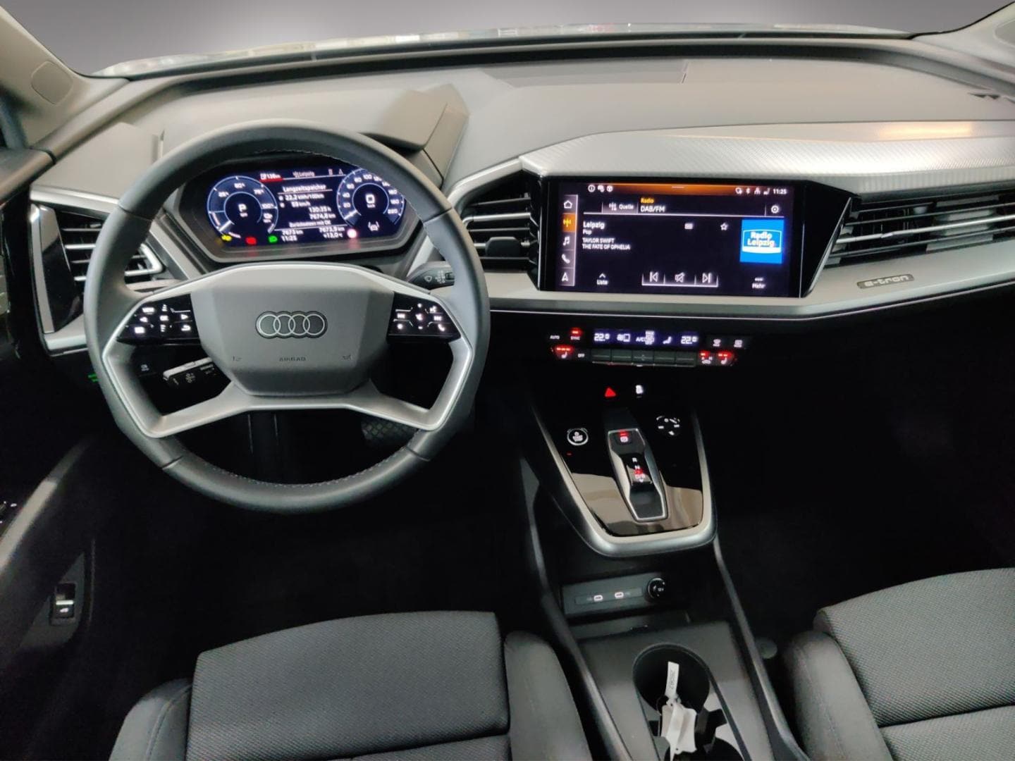 Bild über Audi Q4 e-tron 40 e-tron - für weitere Informationen kontaktieren Sie den Audi Partner