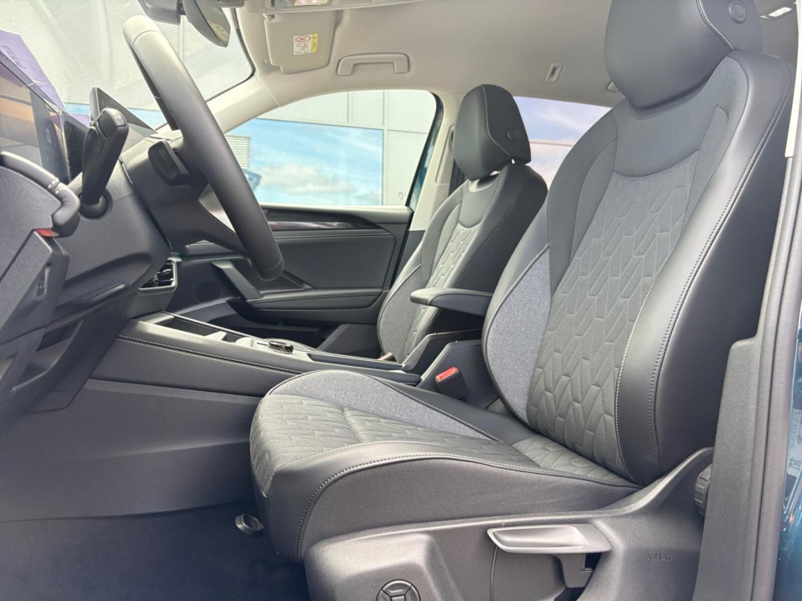 Volkswagen Tiguan – Bild 22
