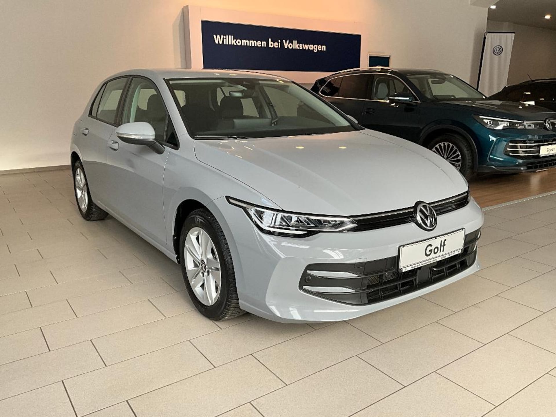 Volkswagen Golf Life