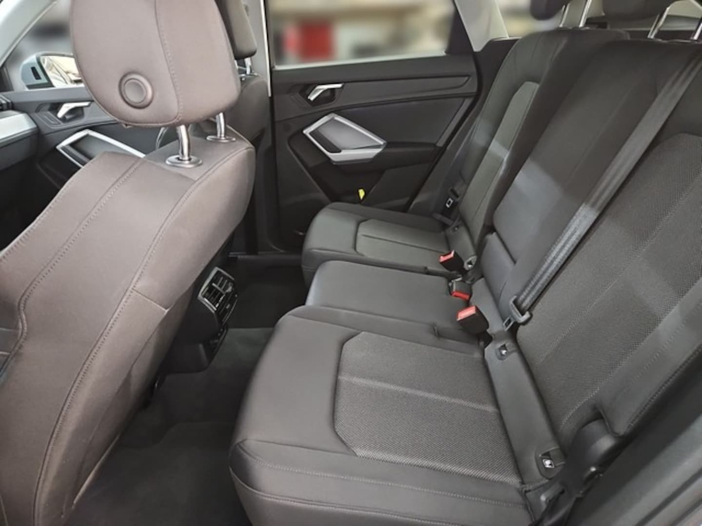 Bild über Audi Q3 TFSI 110 kW S tronic - für weitere Informationen kontaktieren Sie den Audi Partner