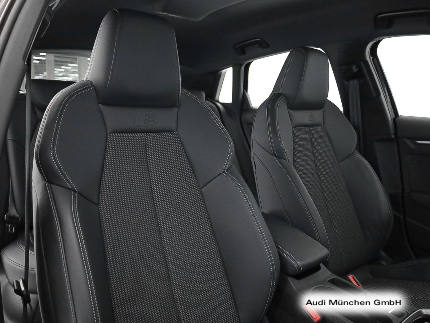 Bild über Audi S3 Sportback TFSI quattro S tronic - für weitere Informationen kontaktieren Sie den Audi Partner