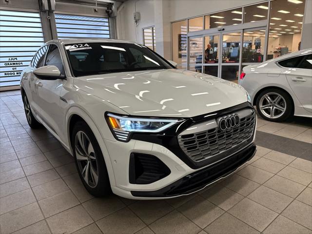 2024 AUDI Q8 - Image 3