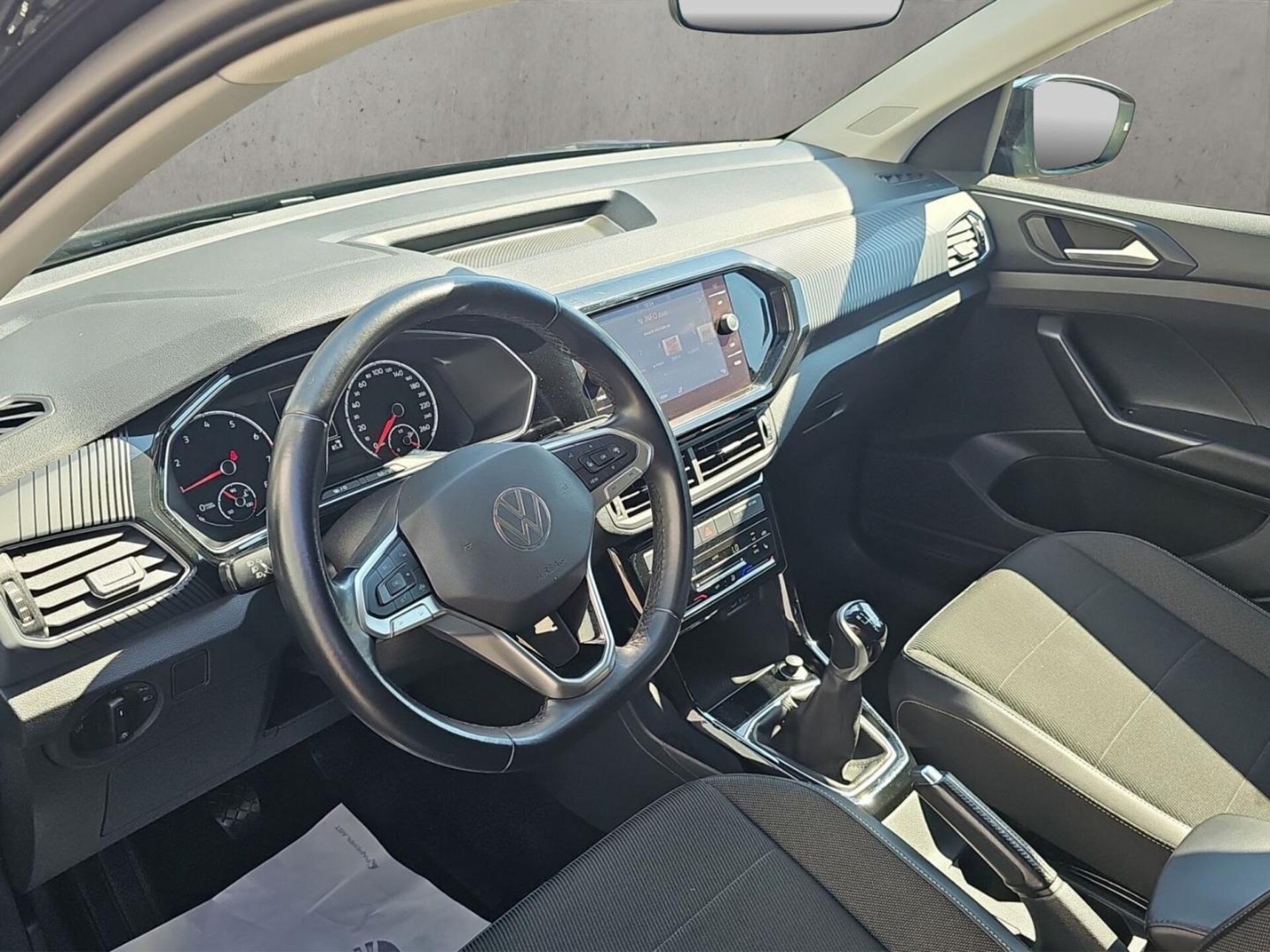 Volkswagen T-Cross Style