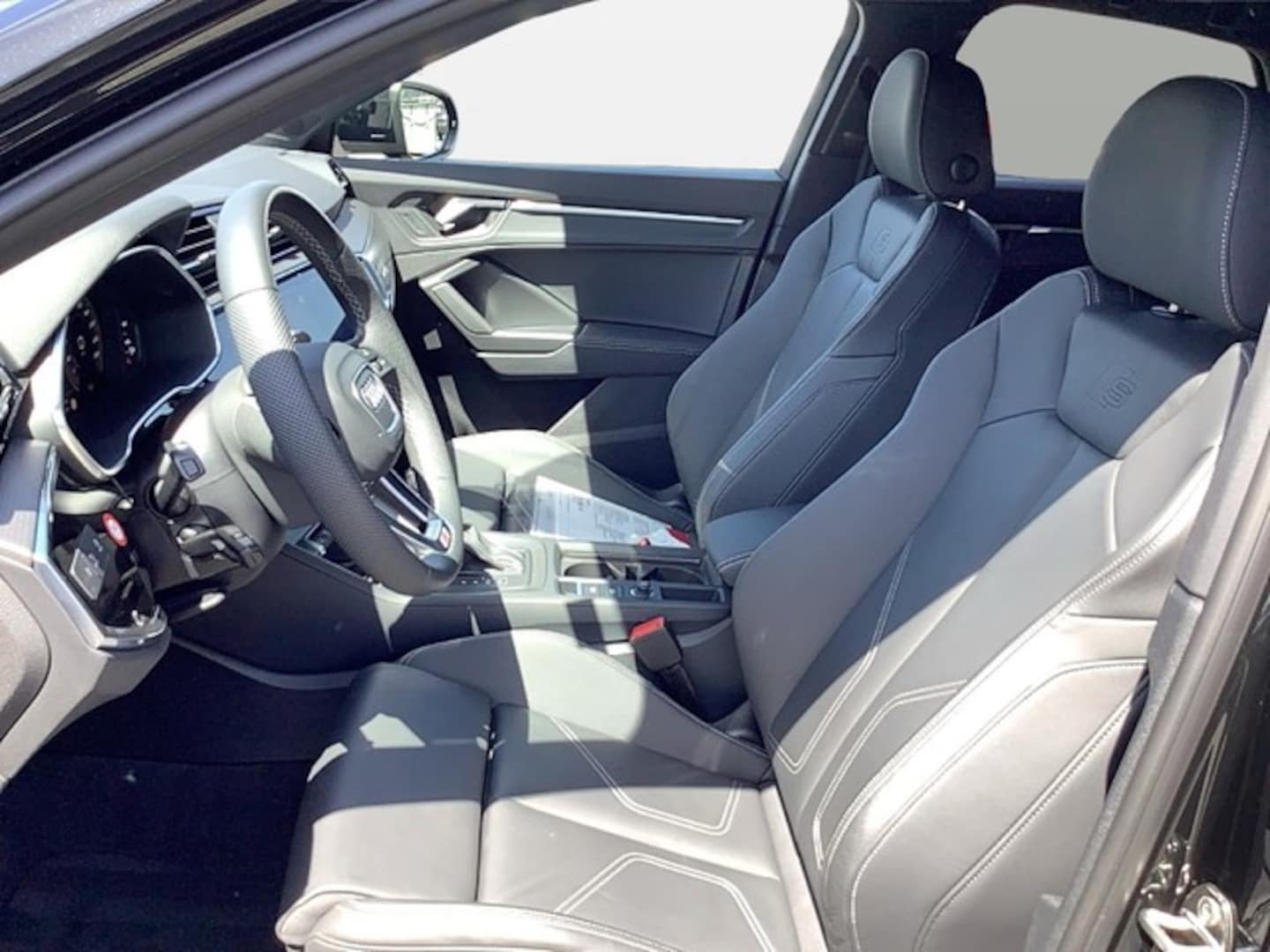 Bild über Audi Q3 Sportback S line 40 TFSI quattro S tronic - für weitere Informationen kontaktieren Sie den Audi Partner