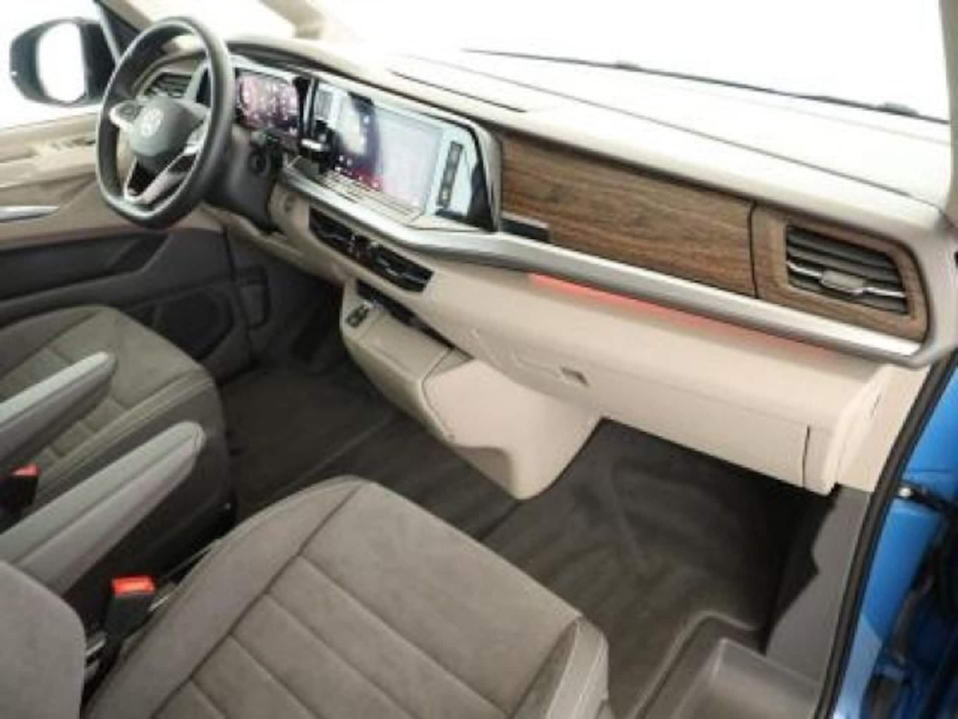 Volkswagen Multivan Style