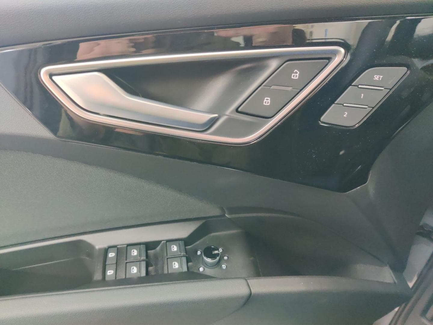 Bild über Audi Q4 e-tron 40 e-tron - für weitere Informationen kontaktieren Sie den Audi Partner