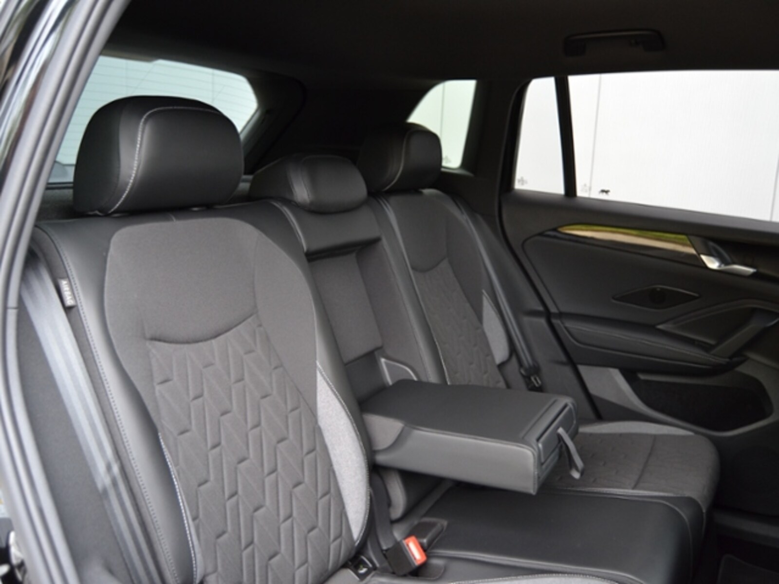Volkswagen Tiguan – Bild 8