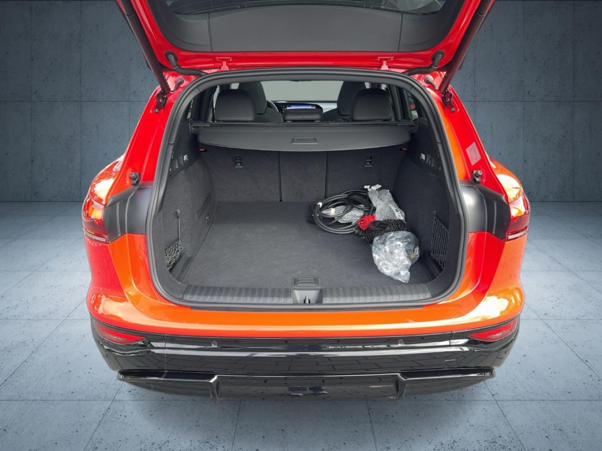 Audi SQ6 SUV e-tron