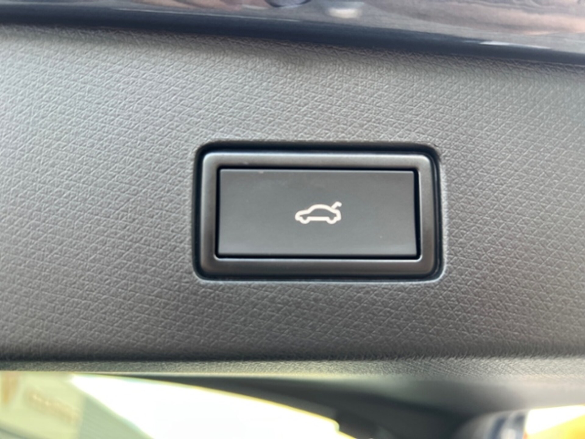 CUPRA Tavascan VZ