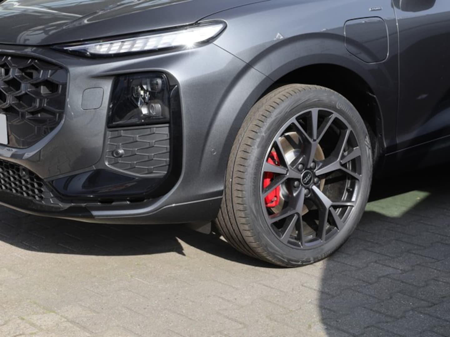 Bild über Audi Q3 SUV e-hybrid e-hybrid 200 kW S tronic - für weitere Informationen kontaktieren Sie den Audi Partner