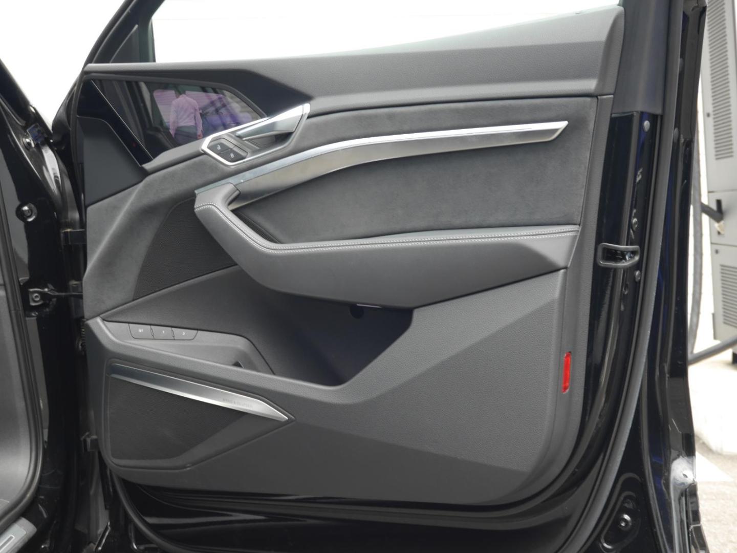 Image about Audi e-tron S e-tron S 370,00 kW