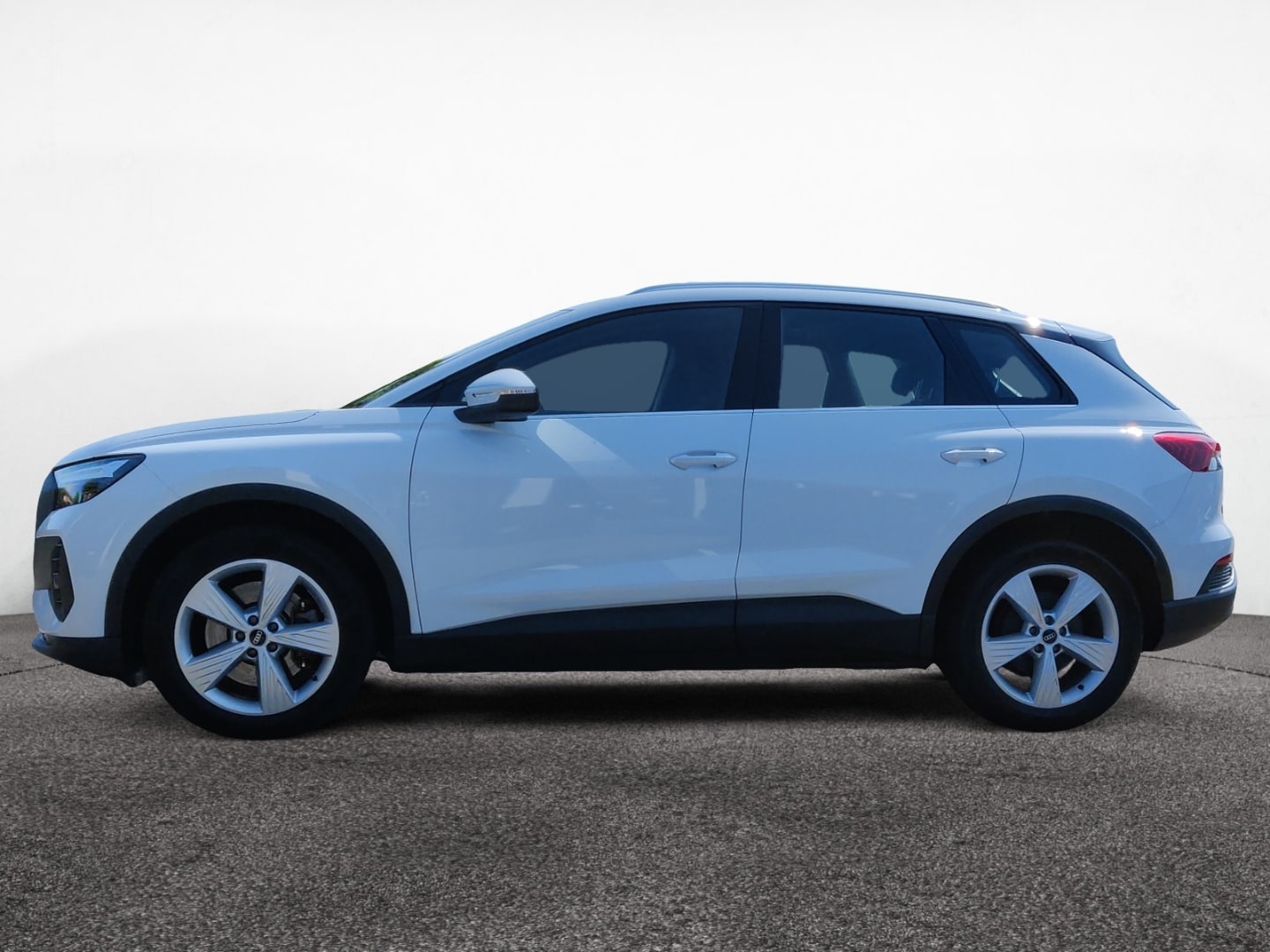Image about Audi Q4 e-tron 40 e-tron