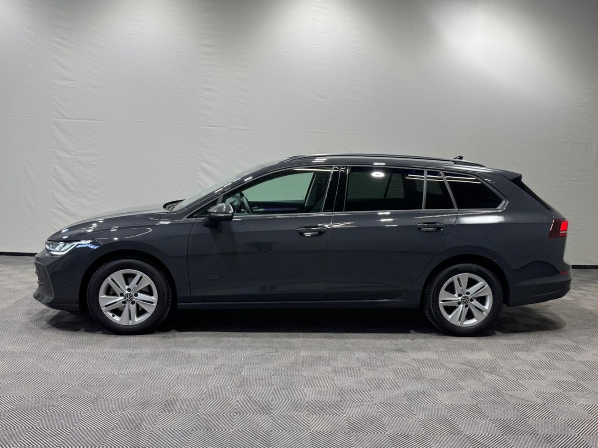 Volkswagen Golf Variant Life