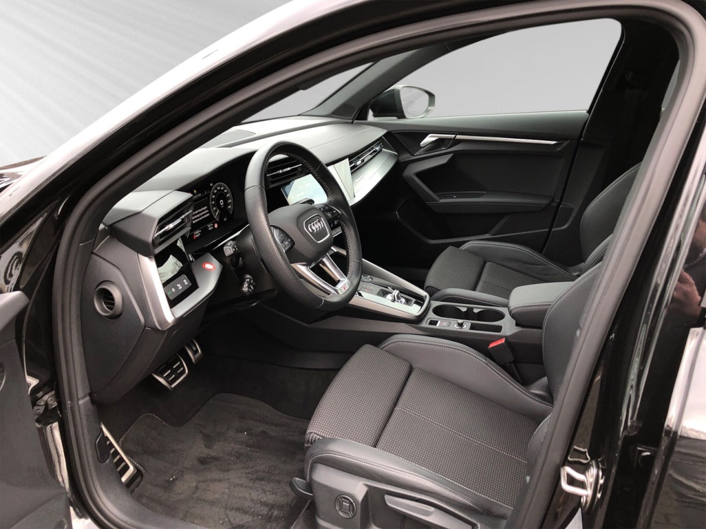 Bild über Audi A3 Sportback TFSI e S line 45 TFSI e S tronic - für weitere Informationen kontaktieren Sie den Audi Partner