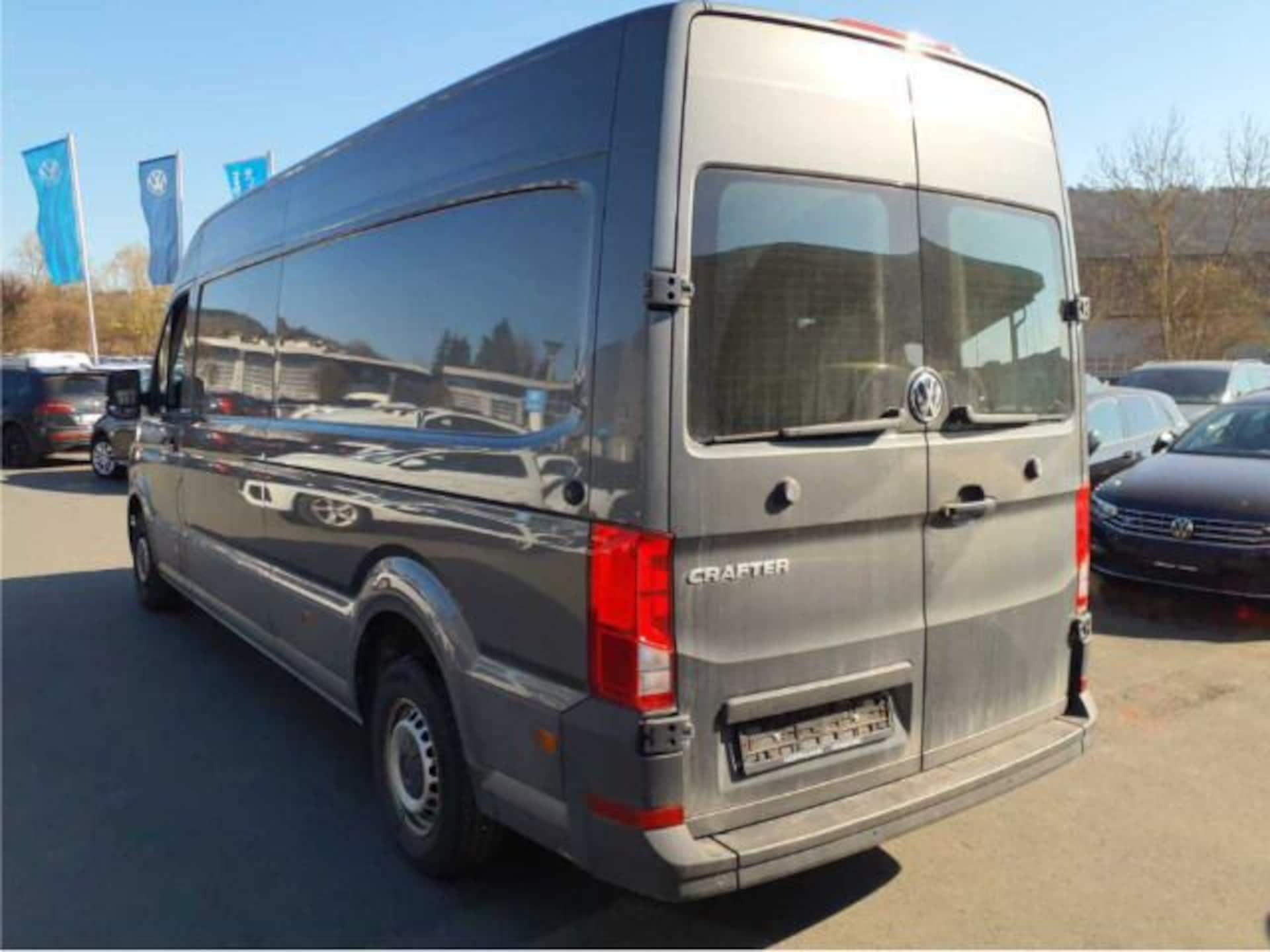 Volkswagen Crafter Kasten langer Radstand