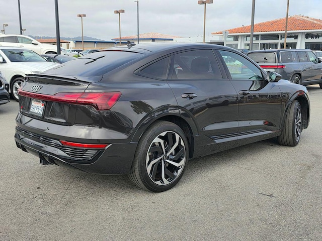 2024 Audi Q8 Sportback e-tron
