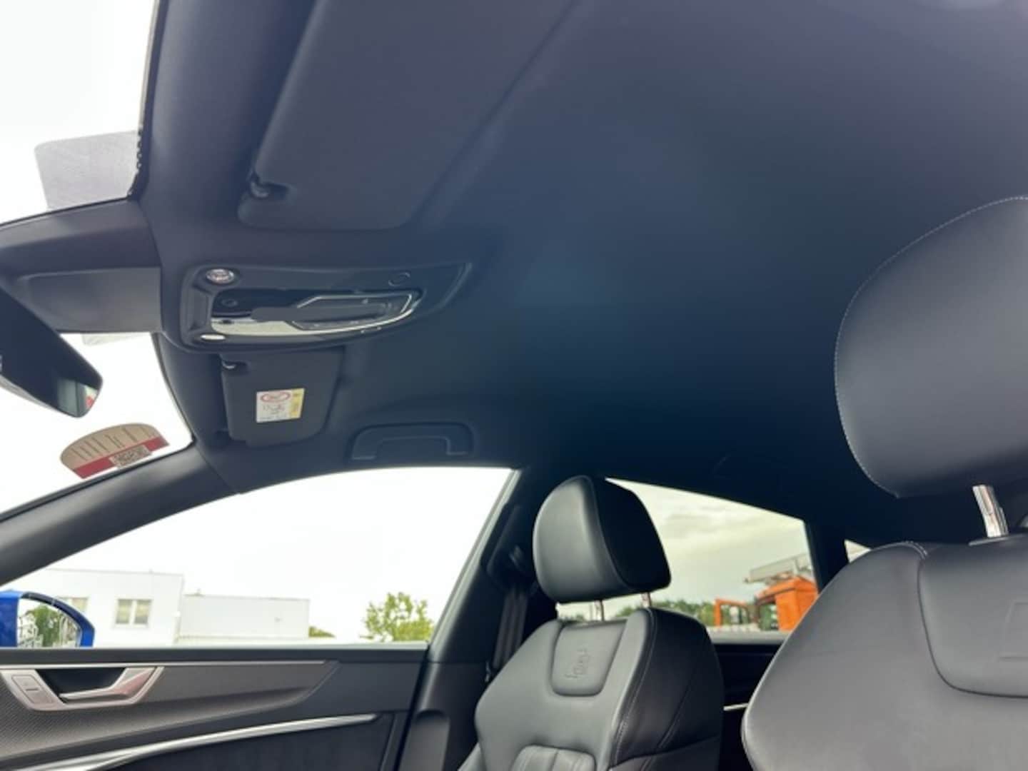 Bild über - für weitere Informationen kontaktieren Sie den Audi Partner