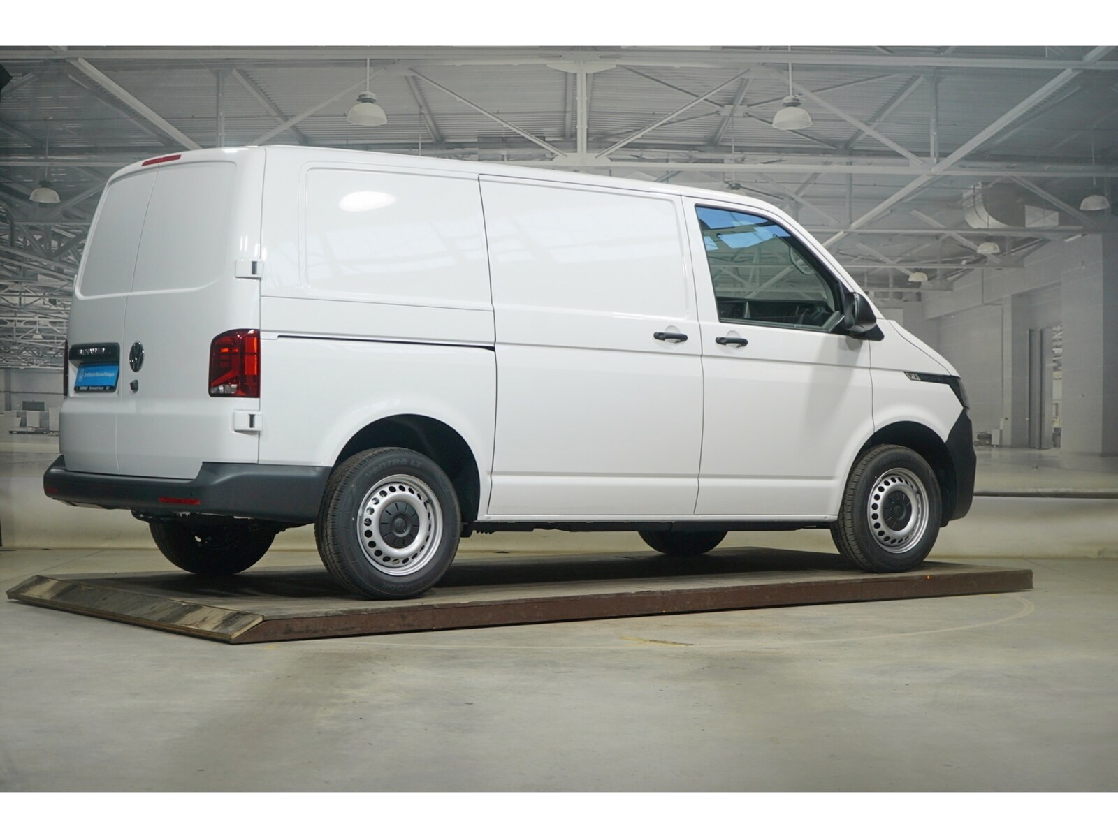 Volkswagen T6.1 Transporter Kasten kurzer Radstand – Bild 3